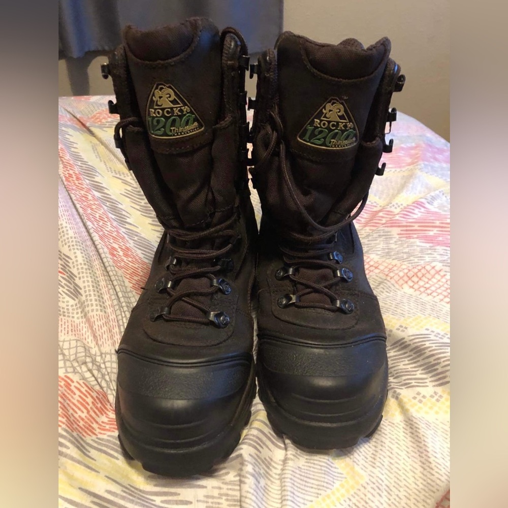Rocky 1200 thinsulate, genuine leather like new very clean size 7